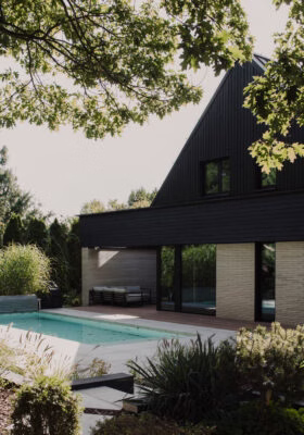 Drugie życie domu – Klasyczna forma zyskała nowoczesny charakter projektu OSOM group / Katarzyna Miller