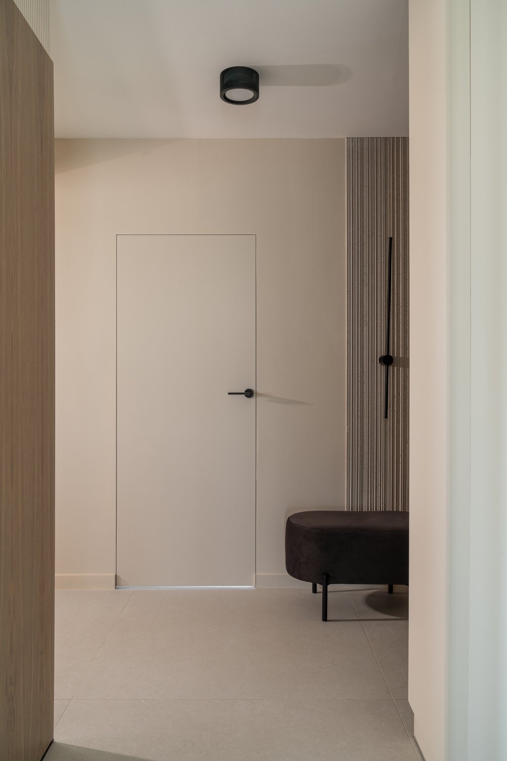 Harmonia i tekstury w apartamencie z widokiem na Bulwarach Książęcych 40 Apartament na Bulwarach Książęcych od LN Architektura i Wnętrza