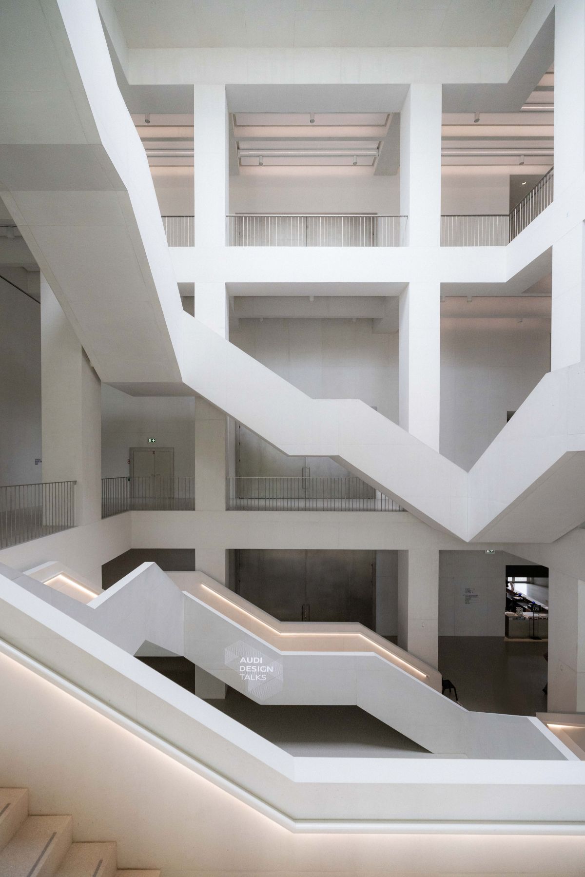 Pierwsza edycja Audi Design Talks. Eksperci rozmawiali o roli światła we współczesnym designie