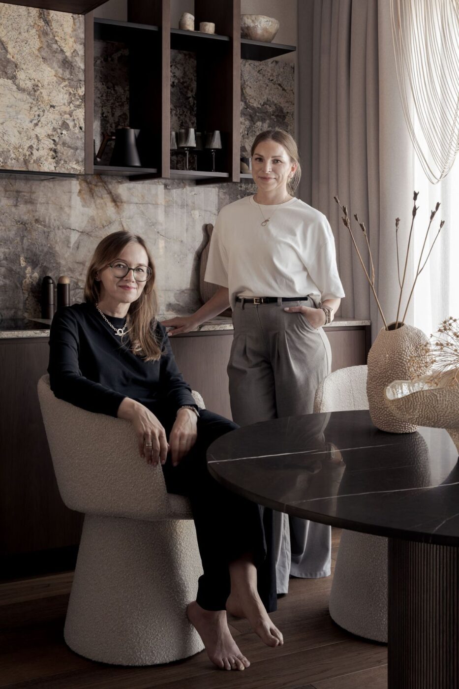 Sol Marina – nadmorski apartament w duchu japońskiego minimalizmu