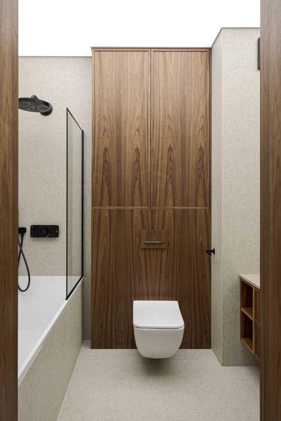 Sztuka harmonii. Ten stonowany apartament zachwyca dopracowanymi detalami