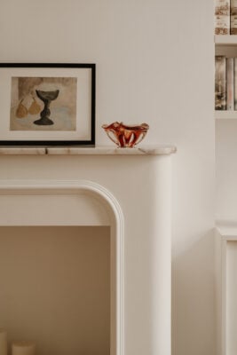 Tu mieszka światło. Apartament w przedwojennej kamienicy na Powiślu projektu Sobkowiak Architektura