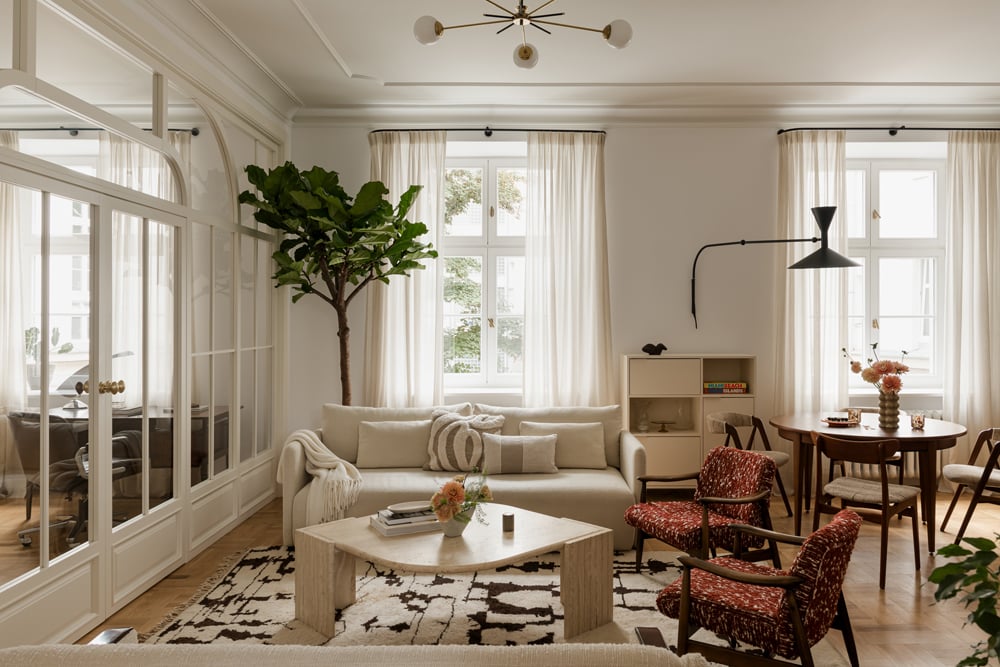 Tu mieszka światło. Apartament w przedwojennej kamienicy na Powiślu 22 Tu mieszka światło. Apartament w przedwojennej kamienicy na Powiślu projektu Sobkowiak Architektura