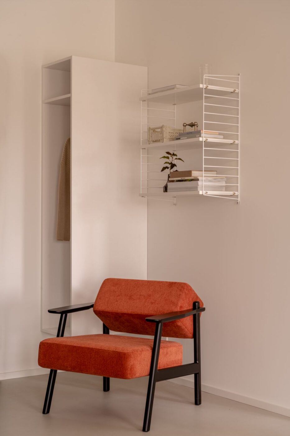 Mikrocement, drewno i detal. Małe, ale wyraziste mieszkanie urządzono w duchu minimalizmu 20 Mieszkanie w Krakowie