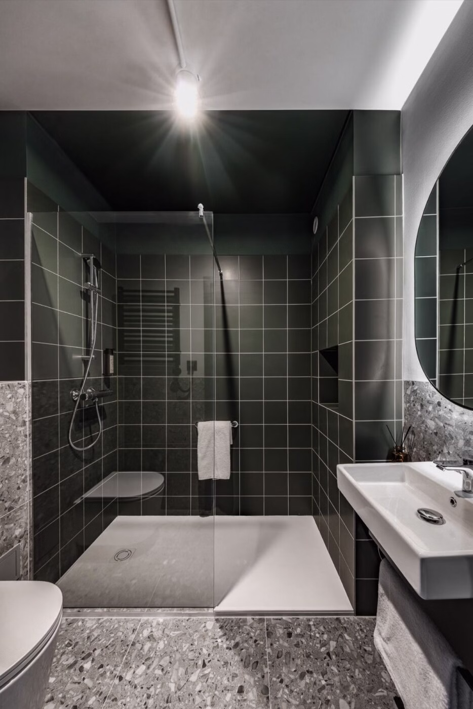 Idealny miks. Wnętrza największego w Polsce całkowicie samoobsługowego hotelu 9 De Silva Inn Opole – największy w Polsce całkowicie samoobsługowy hotel