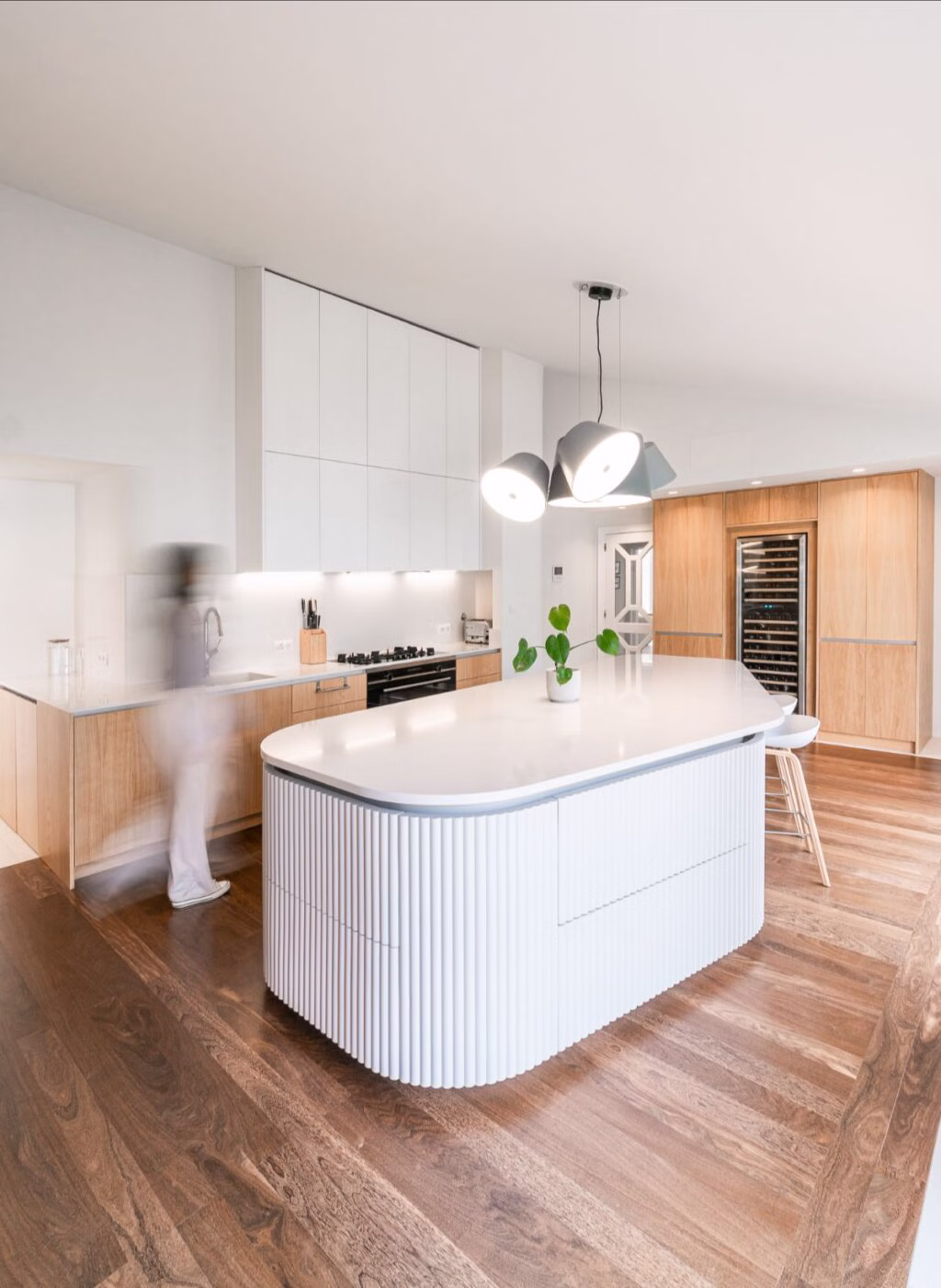 Refresh zorientowany na funkcję i światło – wnętrza w Portugalii po metamorfozie