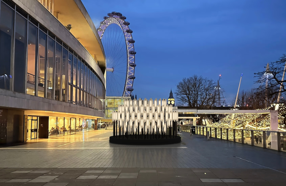 Lee Broom i BROKIS łączą siły. Rzeźbiarska instalacja pojawi się na London Design Week 2025
