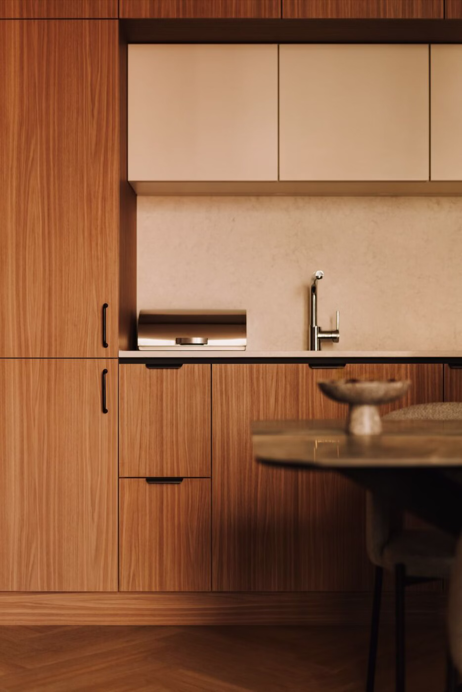 W uniwersalnej formie. Mieszkanie w stylu mid-century modern na wyspie 4 W uniwersalnej formie. Mieszkanie w stylu mid-century modern na wyspie