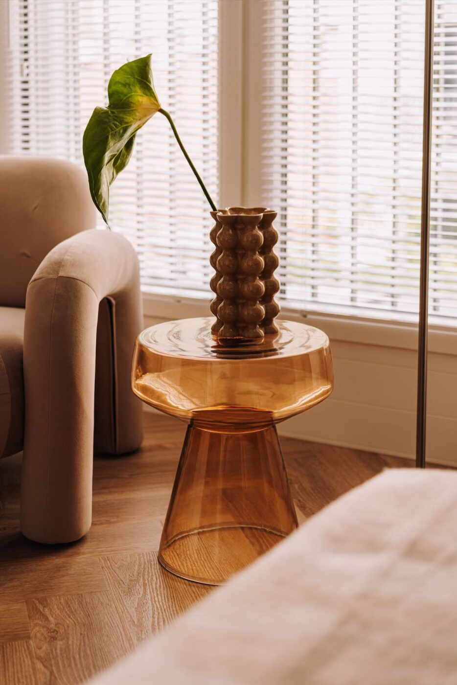 W uniwersalnej formie. Mieszkanie w stylu mid-century modern na wyspie 6 W uniwersalnej formie. Mieszkanie w stylu mid-century modern na wyspie