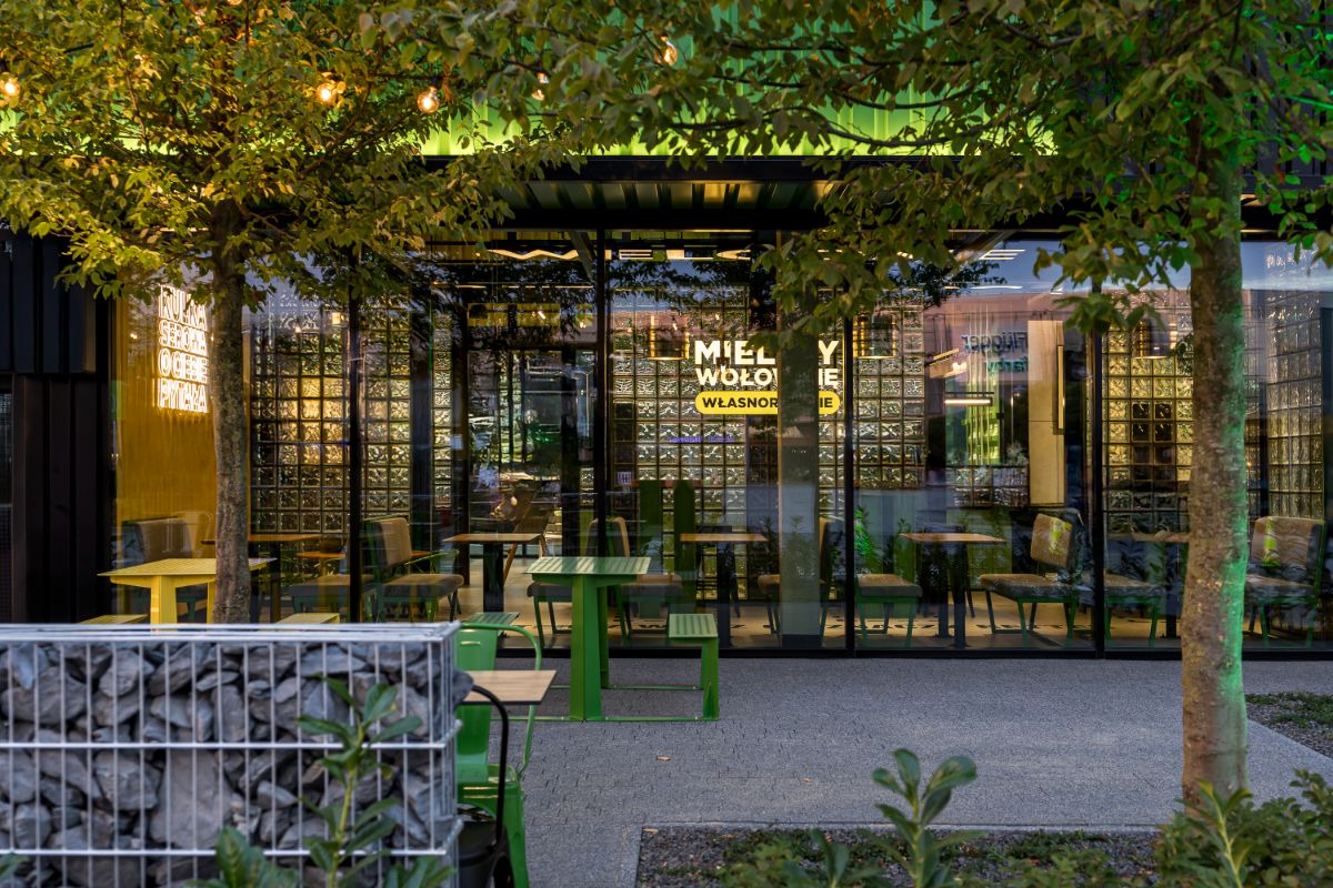 Foodtrackowy charakter i bryła z kontenerów, czyli Pasibus Drive