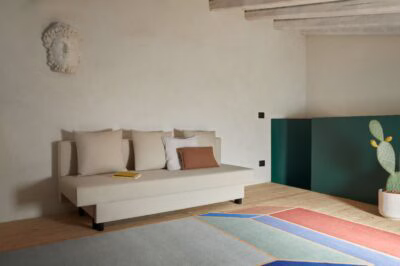 Nowe życie „domu za 1 euro” – miejscówka na Sycylii odmieniona przez Didea dla Airbnb