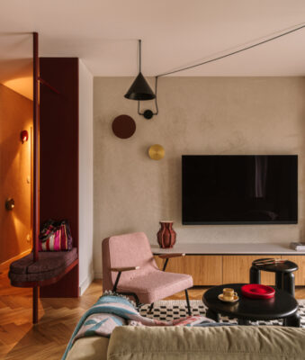 Trendy wnętrzarskie jesień 2025 – sposoby aranżacji wnętrz, które odmienią przestrzeń