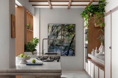 „Entre Tempos” – harmonia między tym, co trwałe, a tym, co ulotne na CASACOR Florianópolis