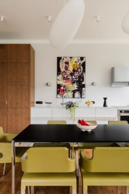 Apartament pełen sztuki, czyli designerski balans na Starym Mokotowie
