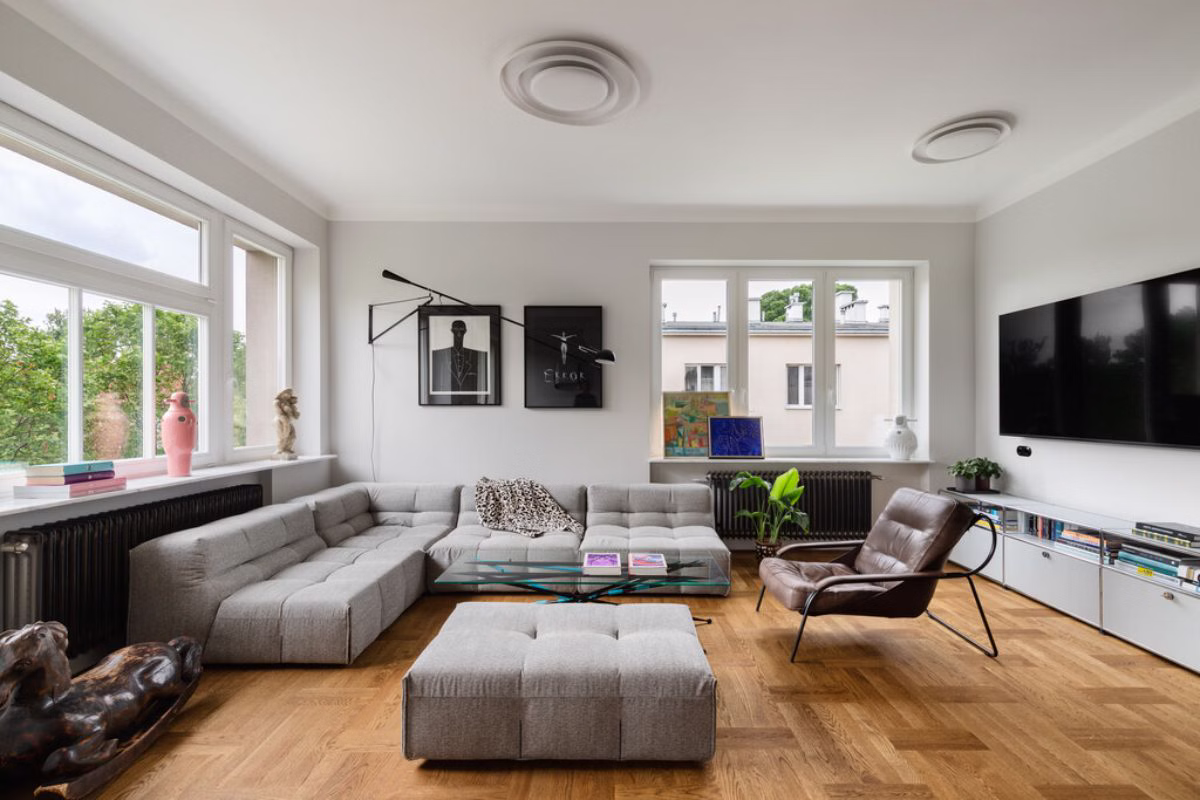 Art-life balance, czyli przestronny apartament na Starym Mokotowie 1 Apartament pełen sztuki, czyli designerski balans na Starym Mokotowie
