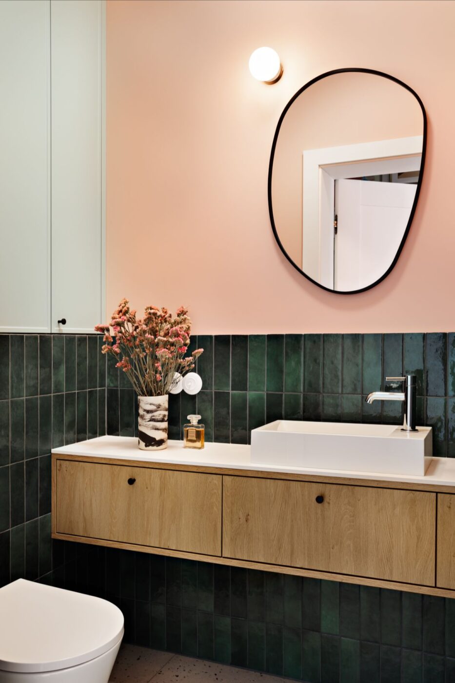 Dom pełen kolorów w Nowej Hucie w Krakowie – jest mięta!