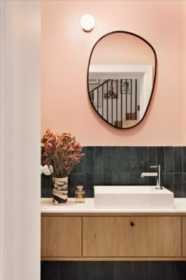 Dom pełen kolorów w Nowej Hucie w Krakowie – jest mięta!