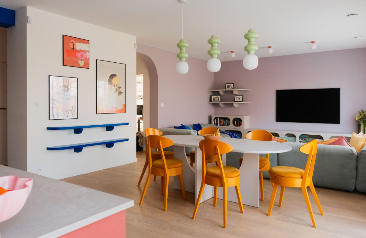 Kolorystyczna opowieść o domu młodej rodziny