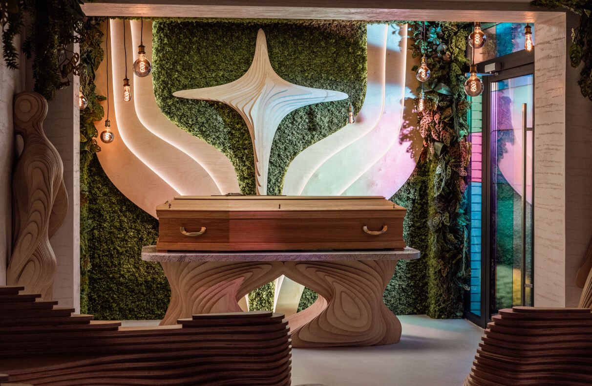 Kaplica Pożegnalna w Domu Pogrzebowym Depta, w Kraśniku - współczesna opowieść o drodze i przemijaniu