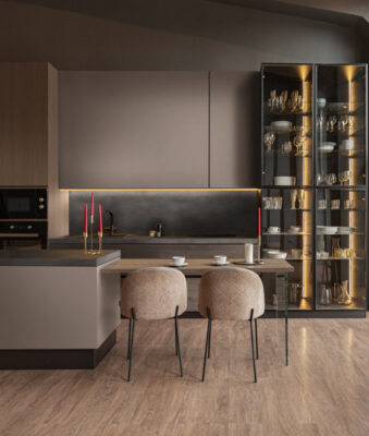 Nastrojowa elegancja we wnętrzach. Moody glamour, czyli ewolucja popularnego stylu w 2026 roku