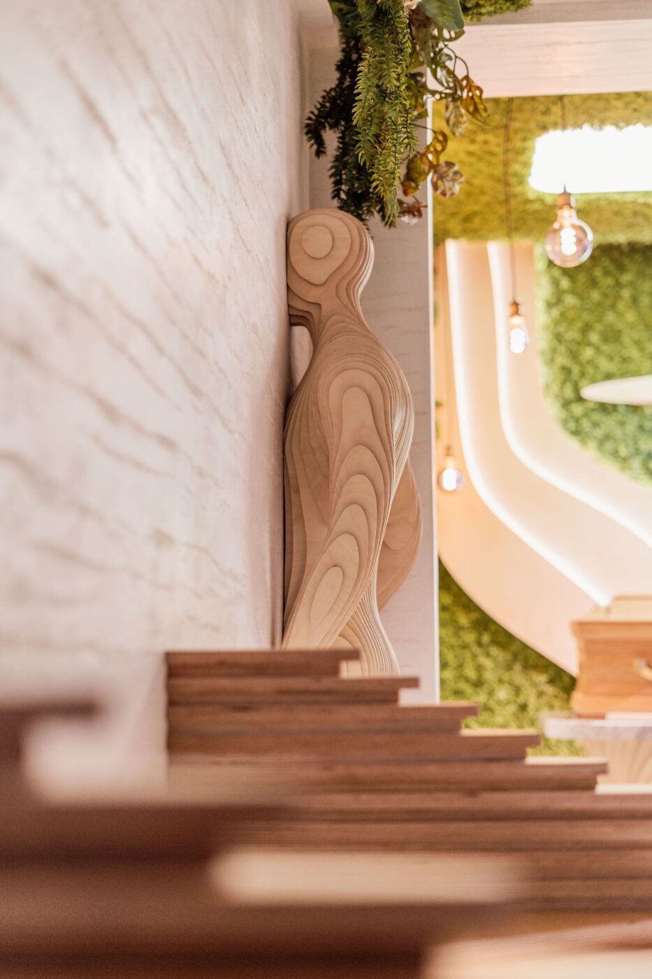 Nowoczesna kaplica pożegnalna w Kraśniku – współczesna opowieść o drodze i przemijaniu 16 Kaplica Pożegnalna w Domu Pogrzebowym Depta, w Kraśniku - współczesna opowieść o drodze i przemijaniu