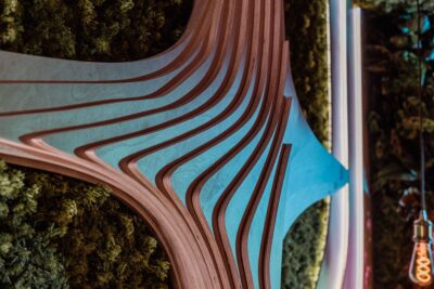 Kaplica Pożegnalna w Domu Pogrzebowym Depta, w Kraśniku - współczesna opowieść o drodze i przemijaniu