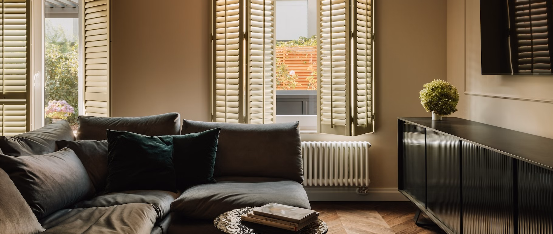 Kobiecy apartament z charakterem od pracowni Buduar