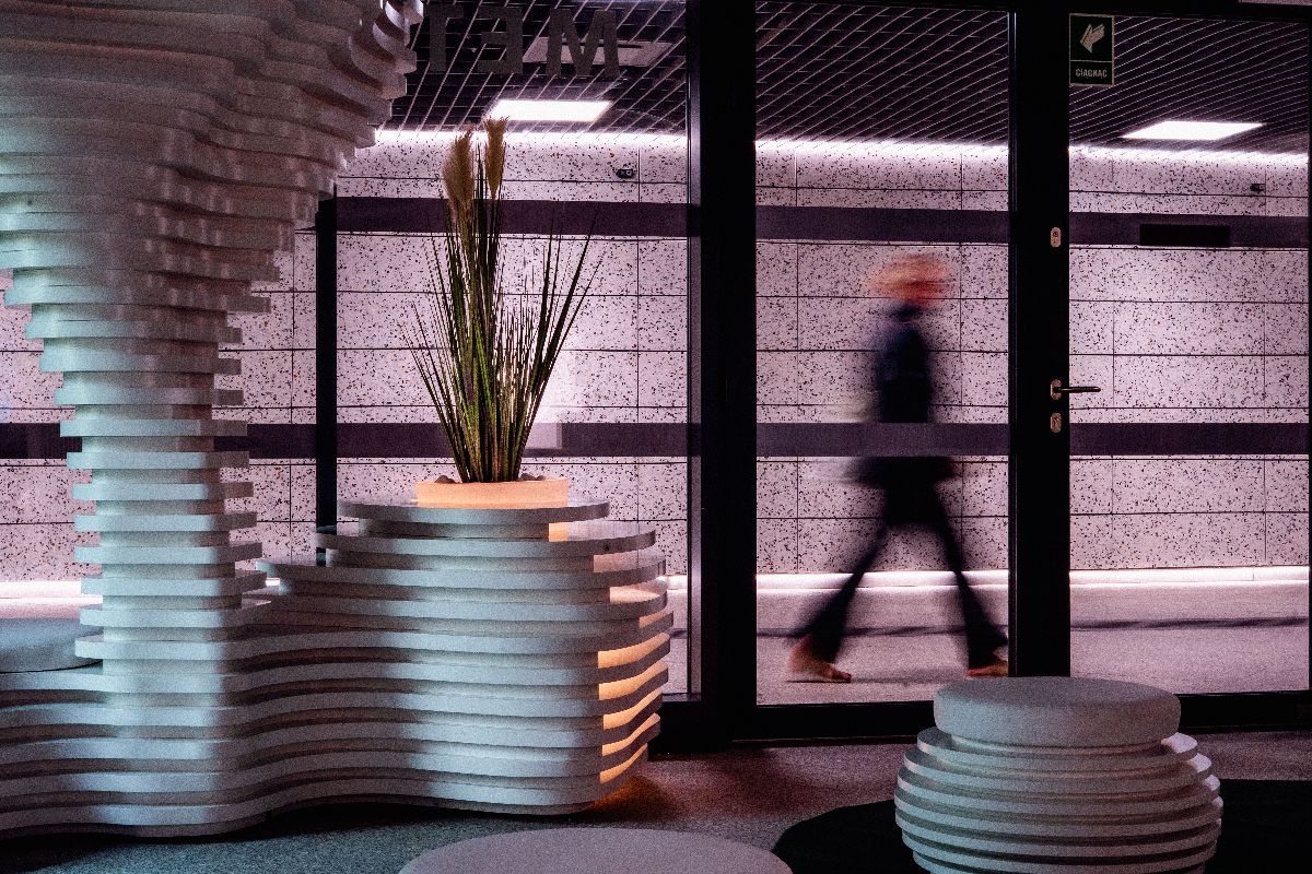 Metroteka – oto biblioteka w metrze niczym z filmu fantasy 33 Metroteka – biblioteka, która wskoczyła do metra (i do mainstreamu)