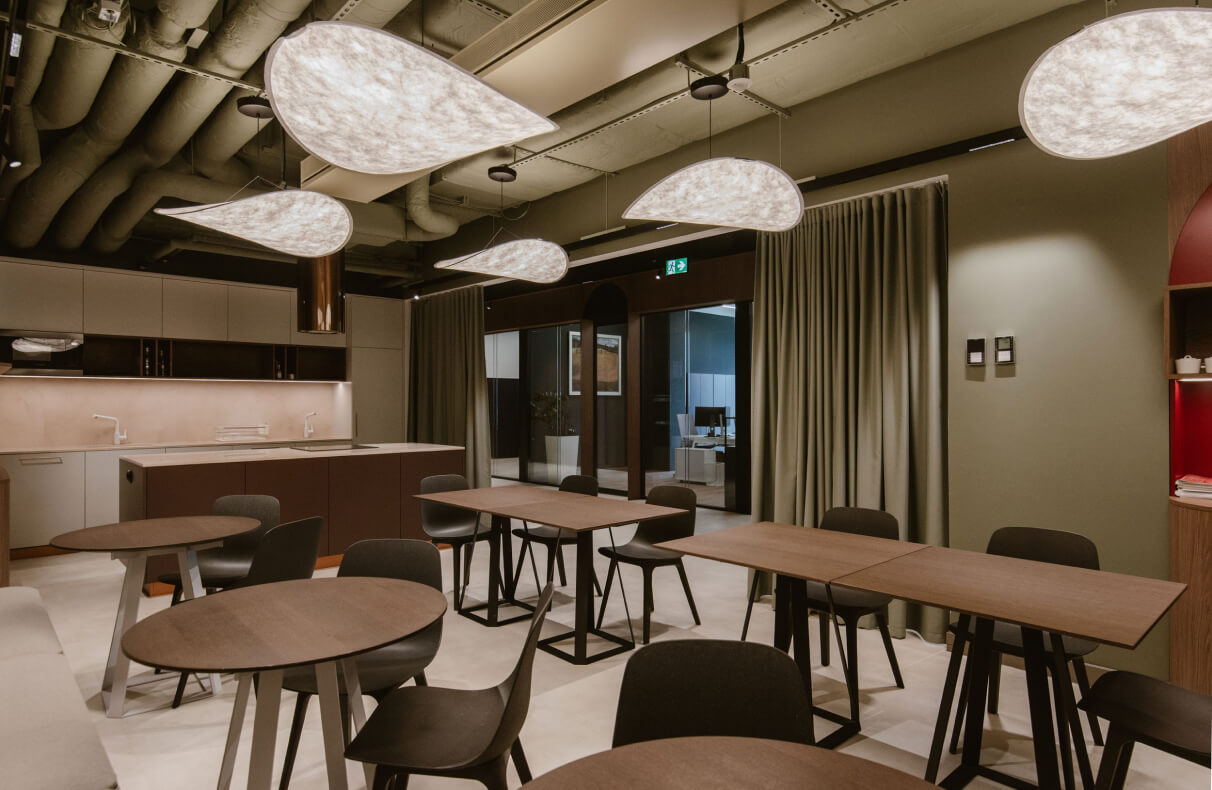 Łączy smaki, relacje i architekturę z charakterem – biuro w Poznaniu