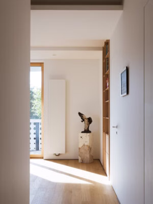 Apartament pełen światła. Znajduje się w znanym budynku na Marymoncie! projektu Magdalena Kanik | Lys Studio