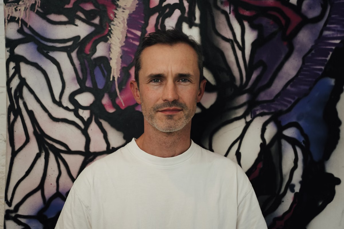 Bartek Zieliński (Kolektyf). Jak projektować przestrzeń, która prowadzi, identyfikuje i opowiada? MAGAZIF podcast #16