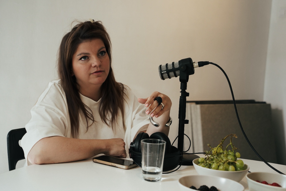 Bartek Zieliński (Kolektyf). Jak projektować przestrzeń, która prowadzi, identyfikuje i opowiada? MAGAZIF podcast #16