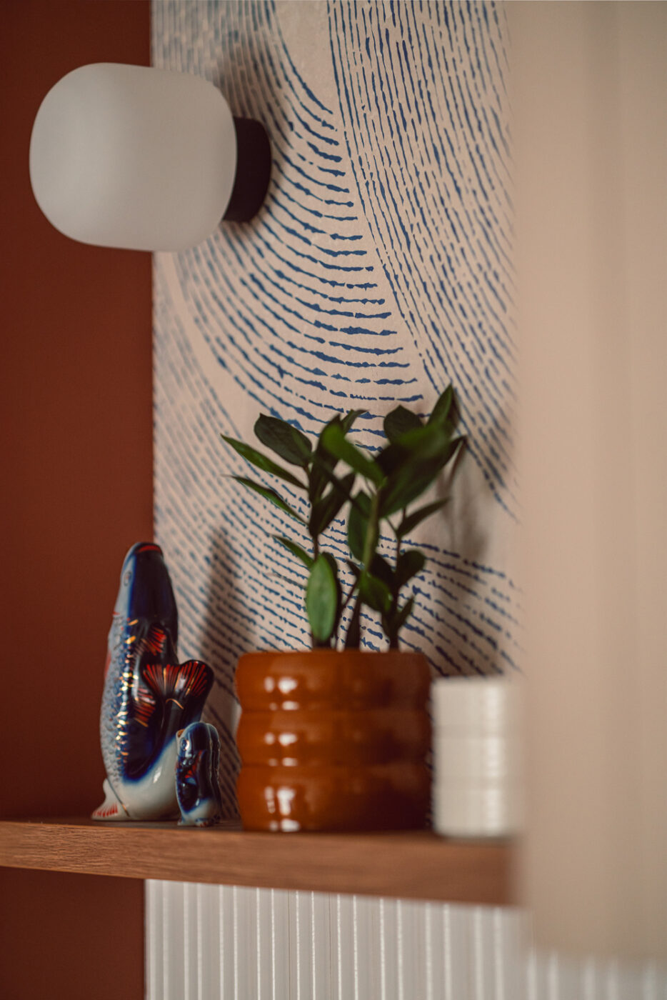 Projekt mieszkania w Bydgoszczy - mieszkanie na wynajem w kolorze, które bawi, przyciąga wzrok i otula od Żurawicki Design