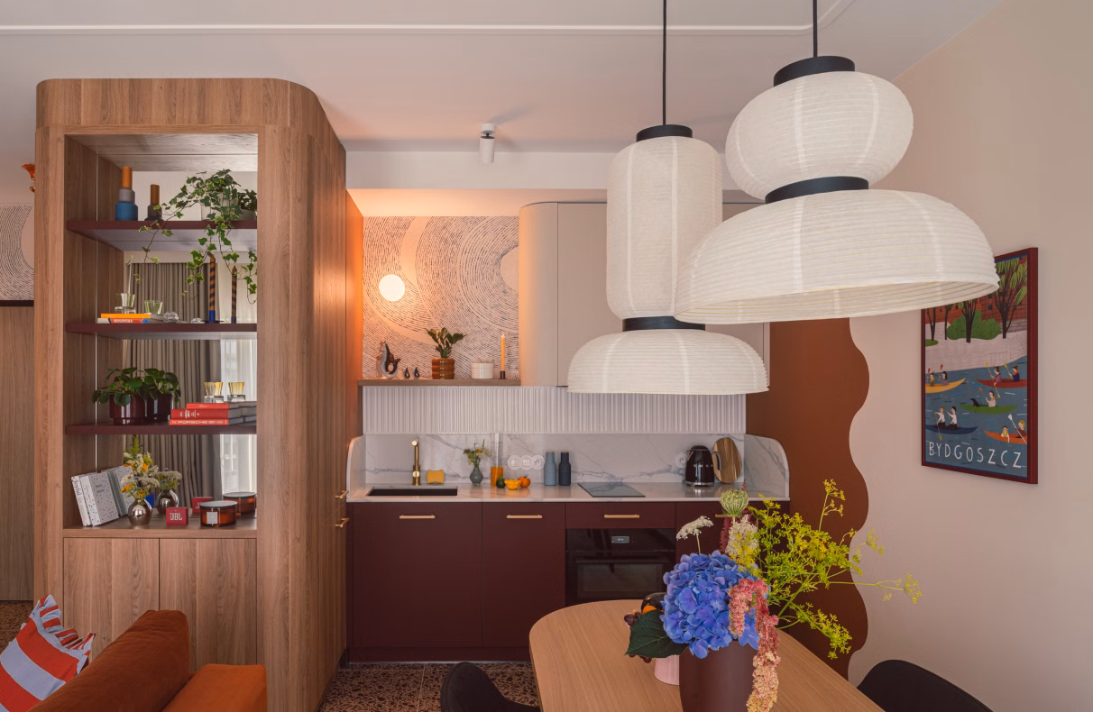Projekt mieszkania w Bydgoszczy - mieszkanie na wynajem w kolorze, które bawi, przyciąga wzrok i otula od Żurawicki Design