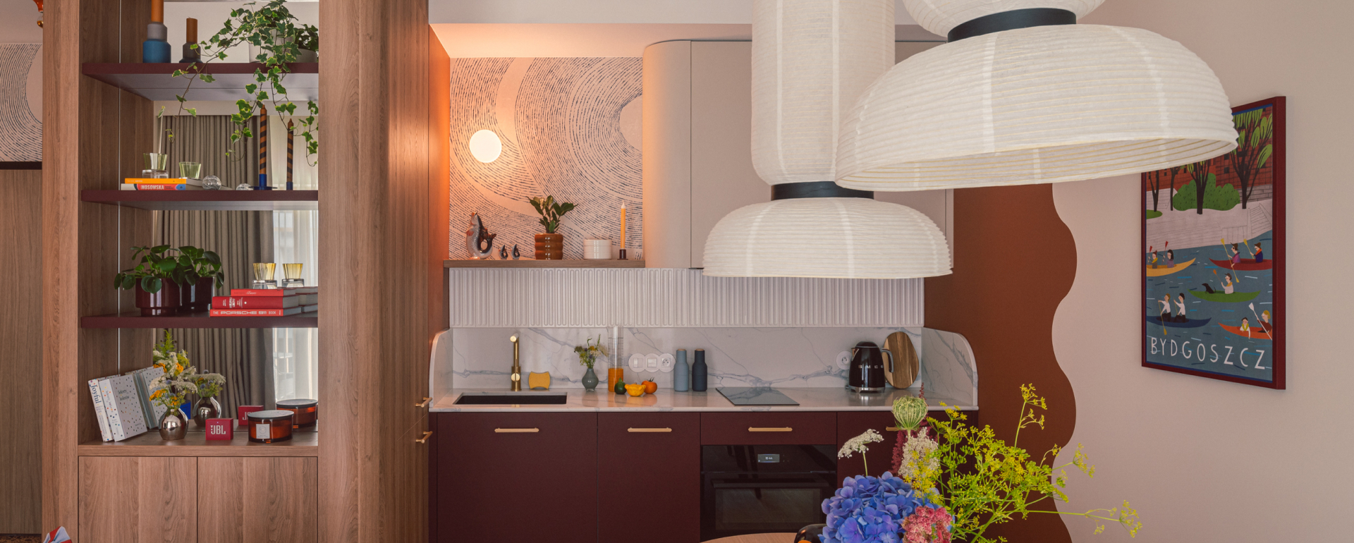 Projekt mieszkania w Bydgoszczy - mieszkanie na wynajem w kolorze, które bawi, przyciąga wzrok i otula od Żurawicki Design