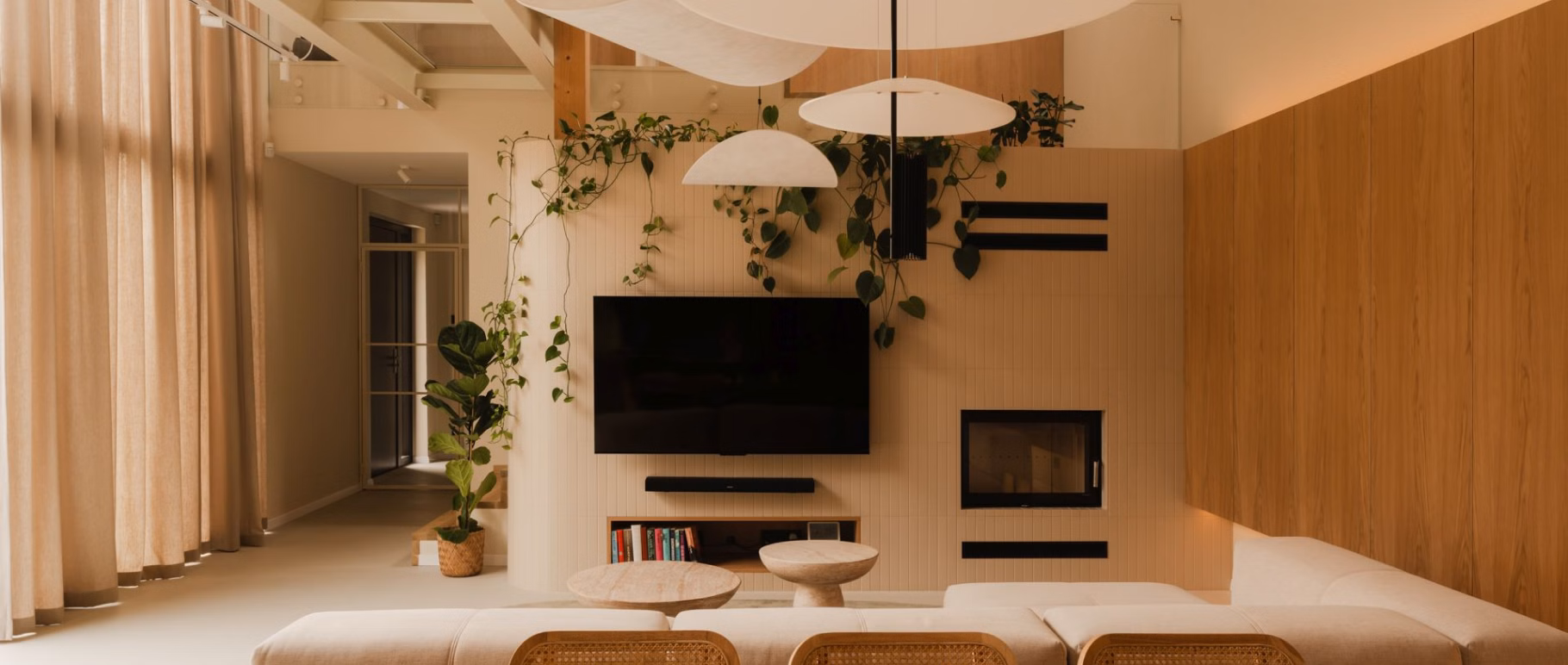 Spokój, światło i naturalna harmonia. Dom zaprojektowany przez Habitat