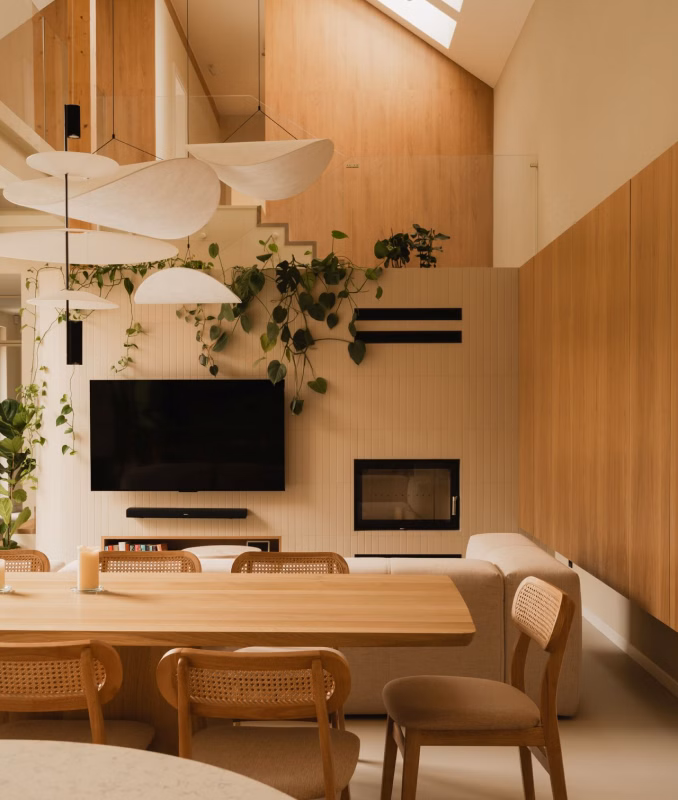 Spokój, światło i naturalna harmonia. Dom zaprojektowany przez Habitat