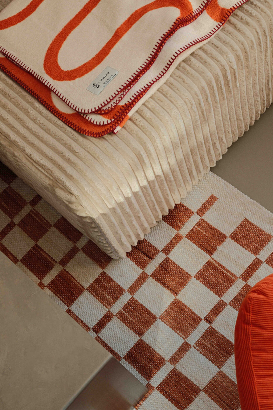 W lustrzanym odbiciu i w kolorze – mieszkanie soft modern z motywami mid-century 10 W lustrzanym odbiciu! projekt estimental.