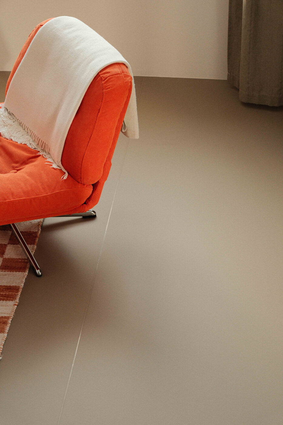 W lustrzanym odbiciu i w kolorze – mieszkanie soft modern z motywami mid-century 24 W lustrzanym odbiciu! projekt estimental.