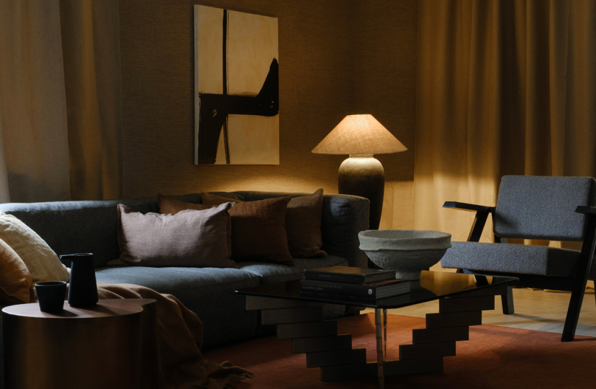 Naturalność emocji, urzekająca gra światłem i proporcją – piękny dom w Wilanowie