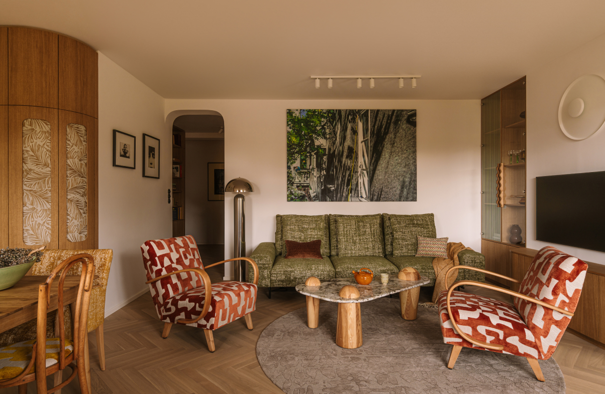 Eklektyzm i niuanse – apartament w nadbudowie kamienicy