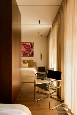 Minimalizm pod kontrolą. 85 metrów precyzyjnie zaprojektowanej ciszy