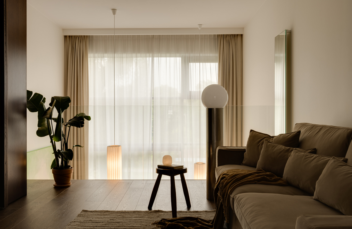 Minimalizm pod kontrolą. 85 metrów precyzyjnie zaprojektowanej ciszy