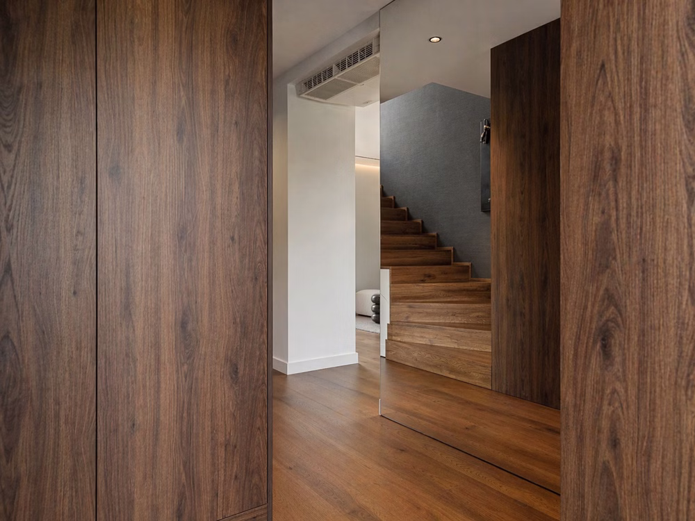 Nowoczesny dom oparty na świetle, proporcji i naturalnych materiałach 18 Esencja współczesnej architektury: czyste linie, szlachetne materiały i konsekwencja od pdobrowolski.design