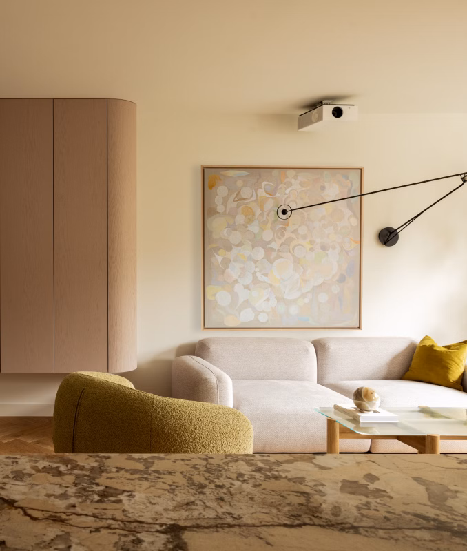Organiczny Modern Classic. Mieszkanie, w którym zawsze panuje wiosna od FUGA Architektura Wnętrz