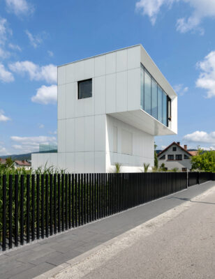 Peryskop pozwala spojrzeć dalej i zobaczyć więcej projektu MUS ARCHITECTS