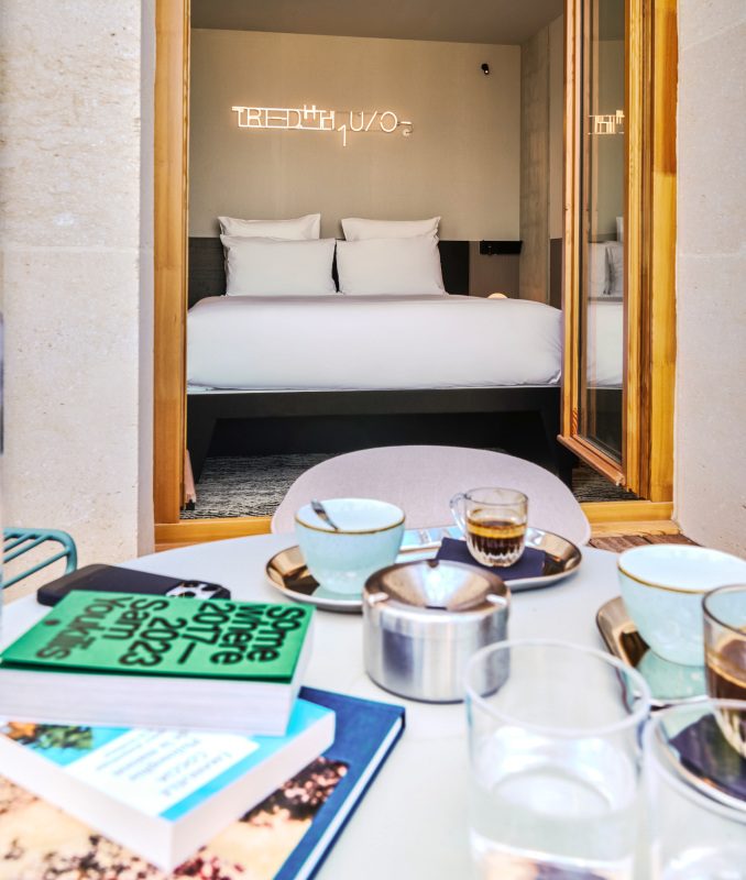 TRIBE Paris Clichy – hotel dla ludzi, którzy bardziej kolekcjonują doświadczenia niż magnesy na lodówkę