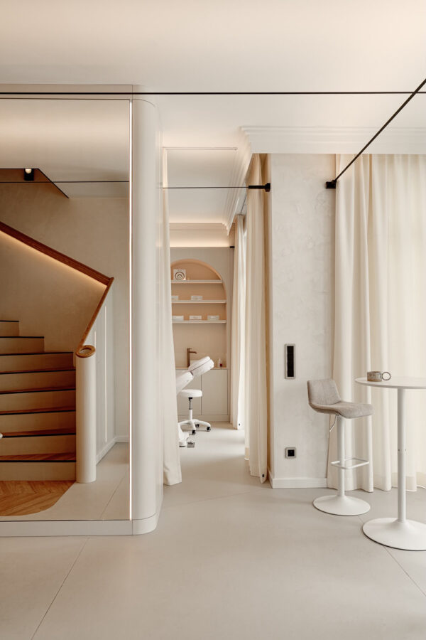Nowy showroom Biotec Polska zaprojektowany przez SIKORA Creative Architecture