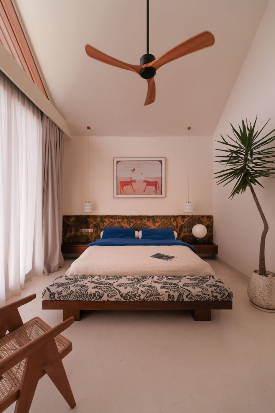 Bali, ale inaczej. Zamiast przewidywalnego boho, mamy tu beton, onyks i tropikalny ogród 19 Między Meksykiem a Bali. AMOK Architecture projektuje dom w Seseh