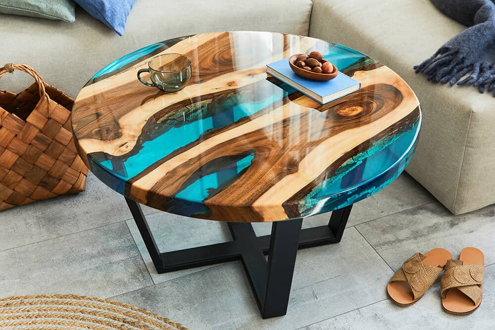 Drewniane stoły z żywicą – do jakich wnętrz pasują